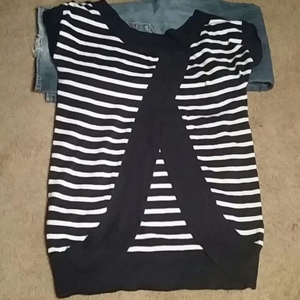 Juicy Couture Chic Split Back Top - image 2